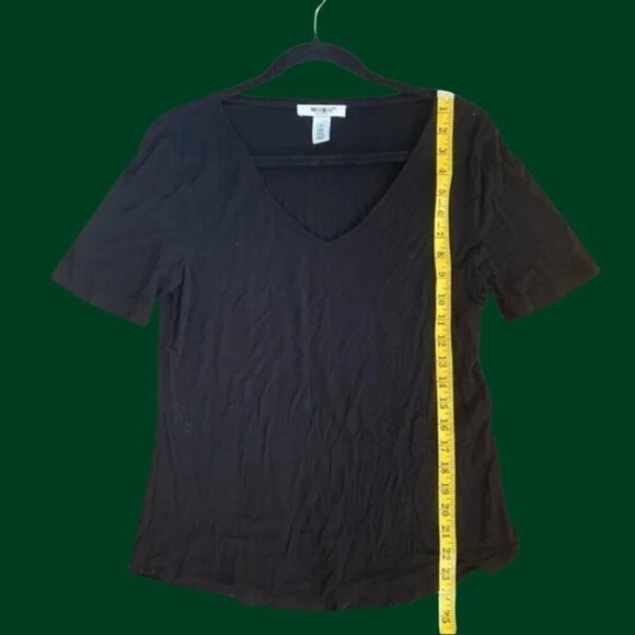 White House Black Market Black V-Neck Short Sleeve Tee | Size M - Picture 5 of 7